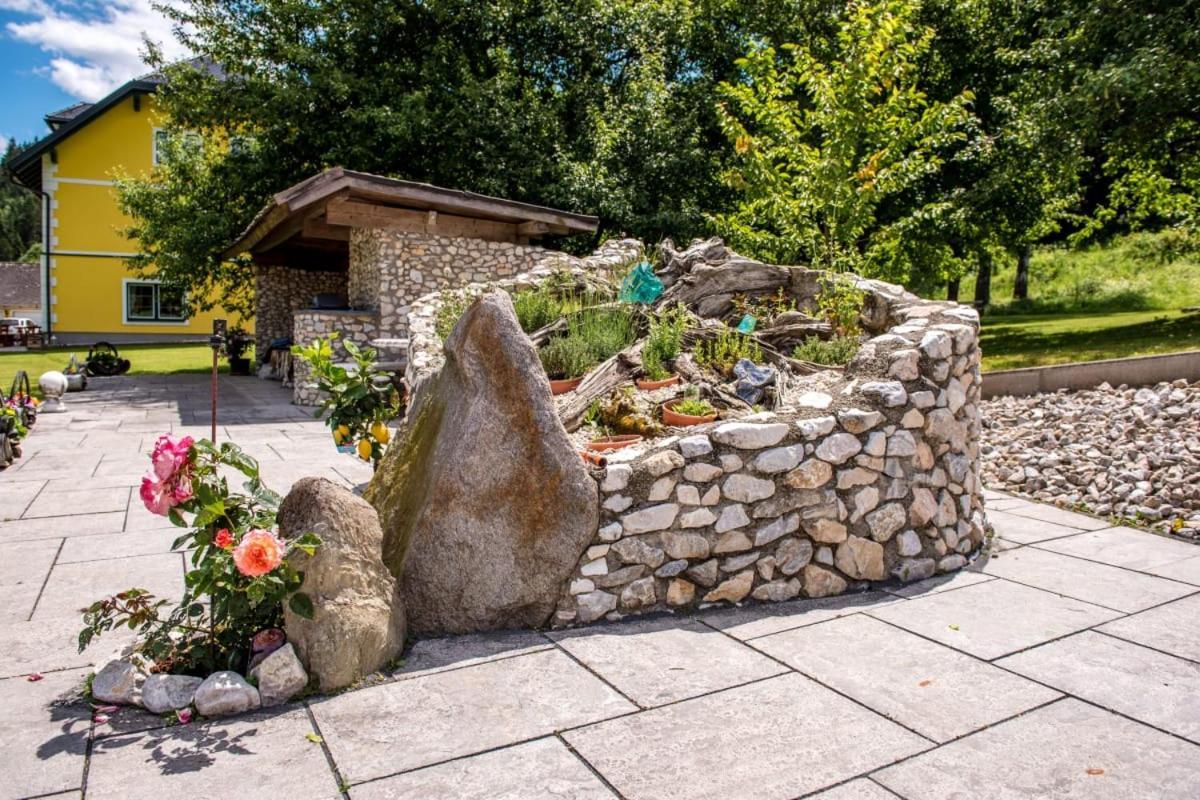 Huette Zum Verlieben Gurk Exterior foto